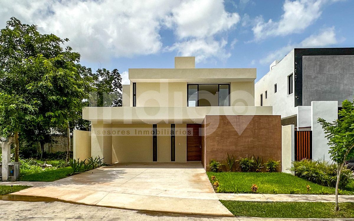 2 de 48: Fachada Frontal