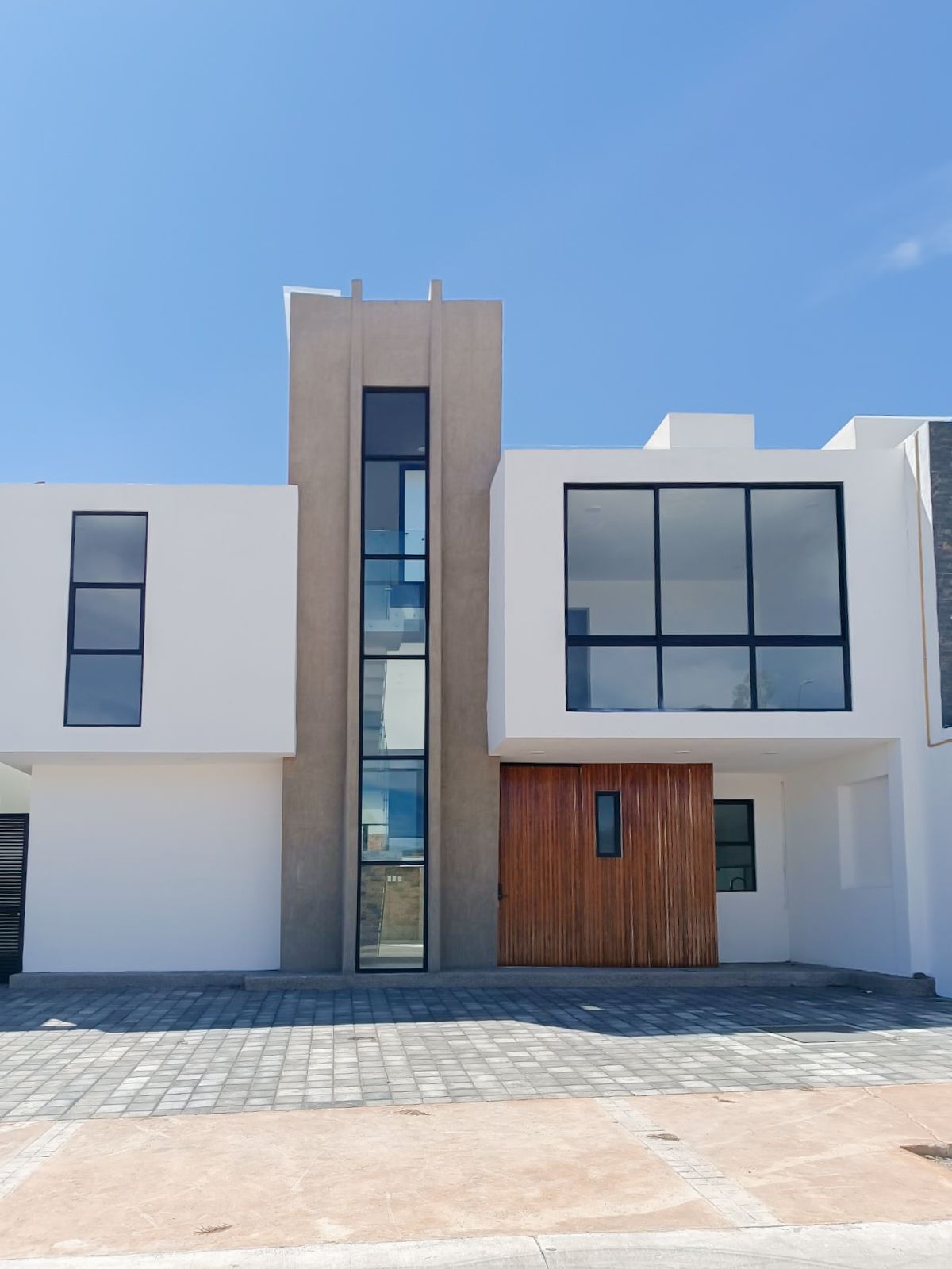 https://assets.easybroker.com/property_images/4632355/78016514/EB-QU2355.jpg?version=1721935717