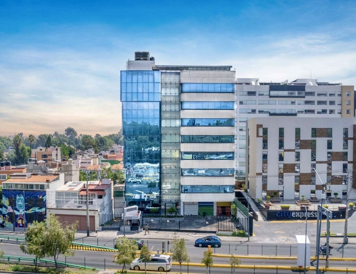 https://assets.easybroker.com/property_images/4632532/78019975/EB-QU2532.jpeg?version=1721938706