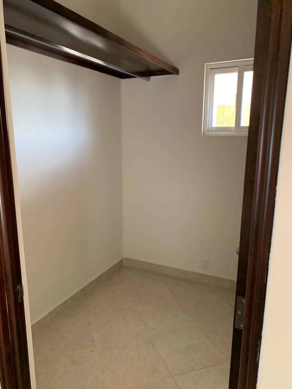 19 de 28: Closet