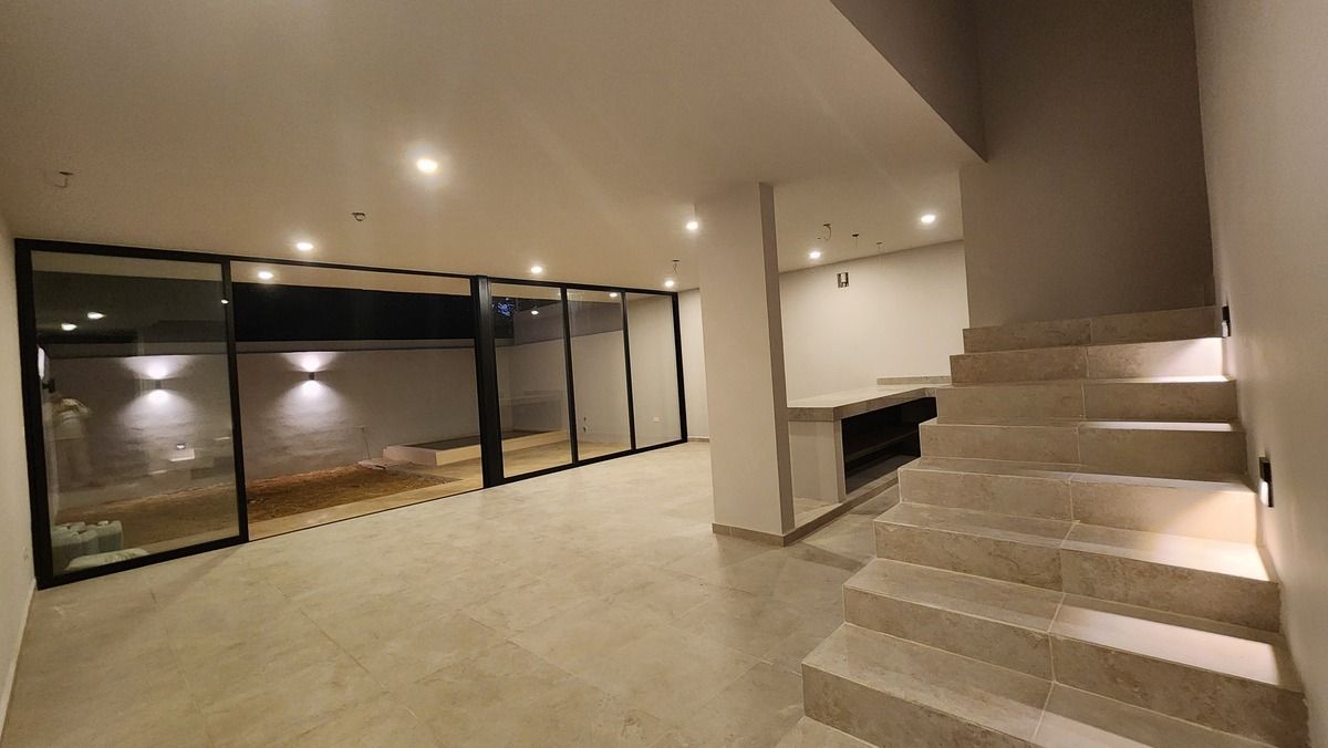 2 of 34: Casa en Venta Merida