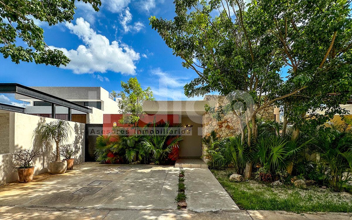 Casa de Una Planta en Venta en Mérida Modelo Deco en Privada Canaria, Conkal