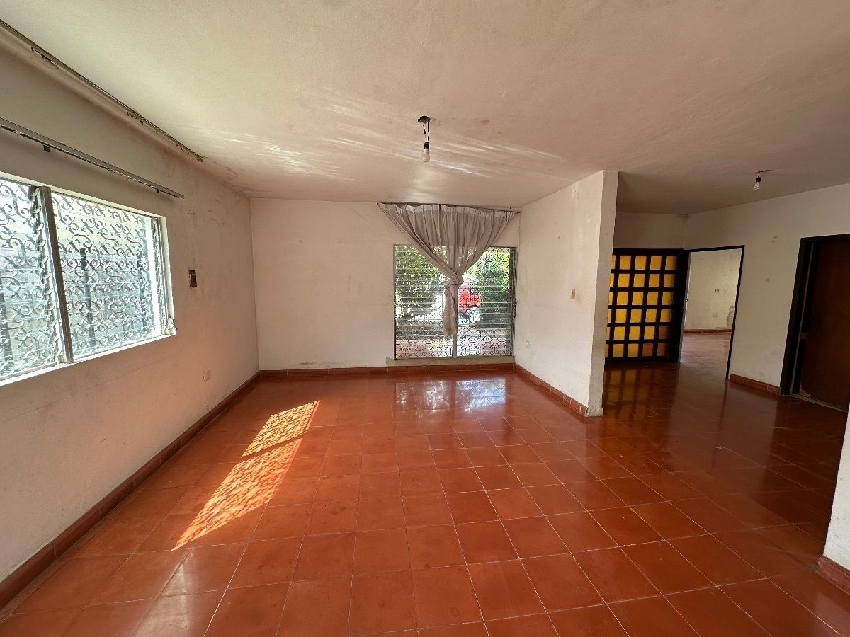 https://assets.easybroker.com/property_images/4635664/78076504/EB-QU5664.jpeg?version=1722034476