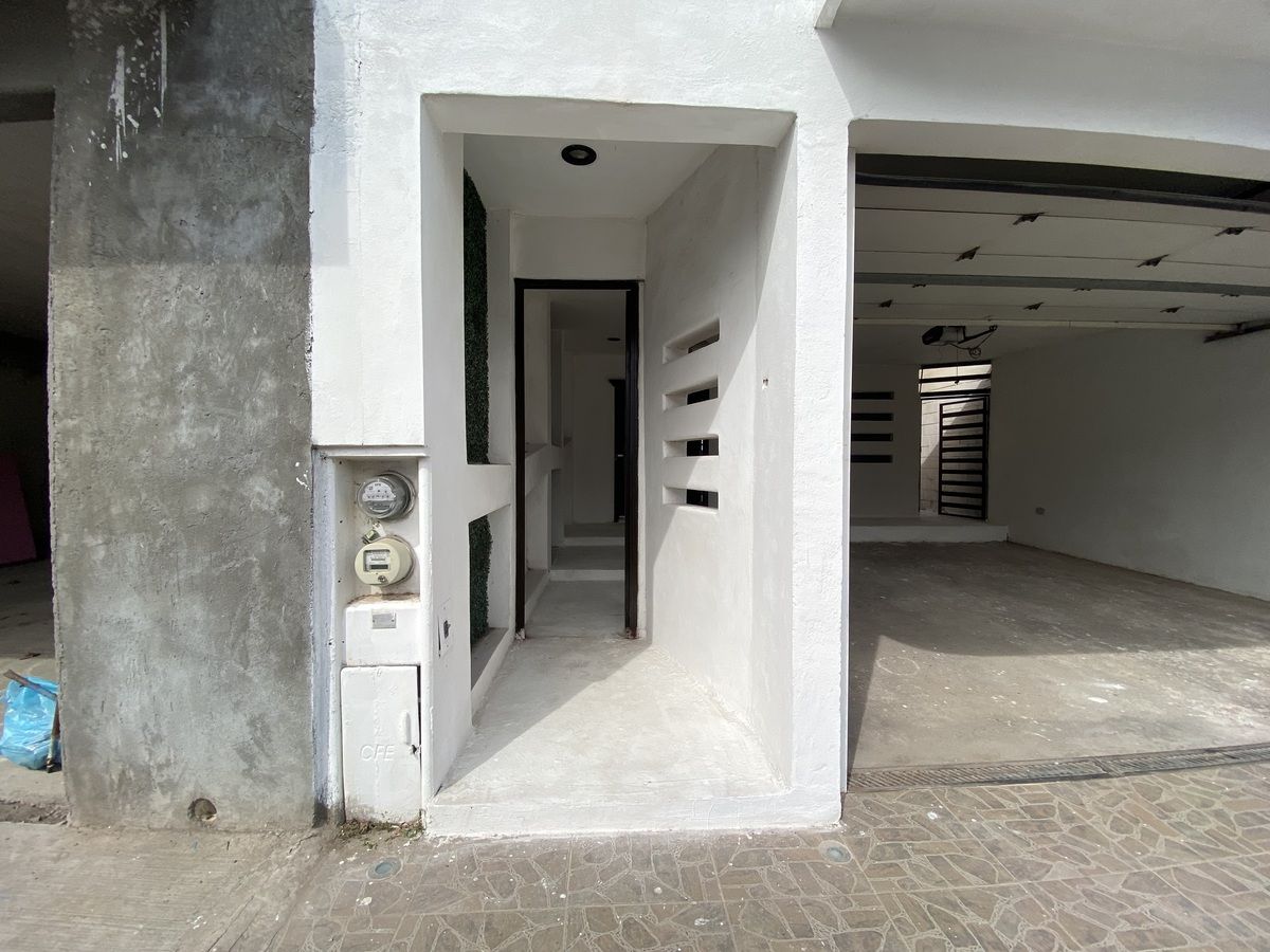 Puerta peatonal