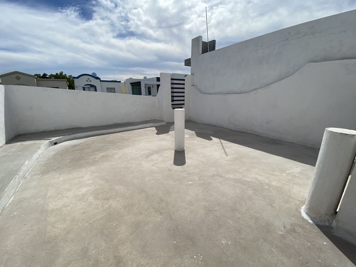 Terraza privada con preparación para ampliar recámara