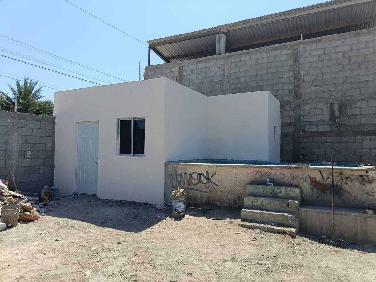 1 de 15: Oficina nueva