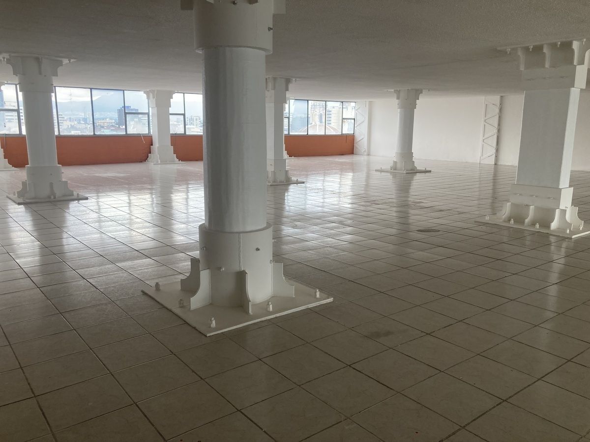 3 de 8