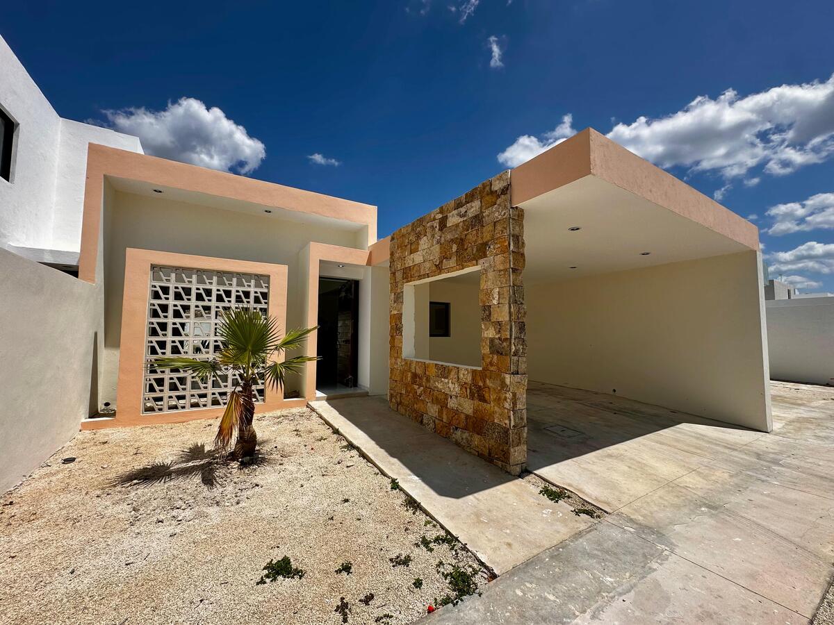 1 de 20: Fachada Principal