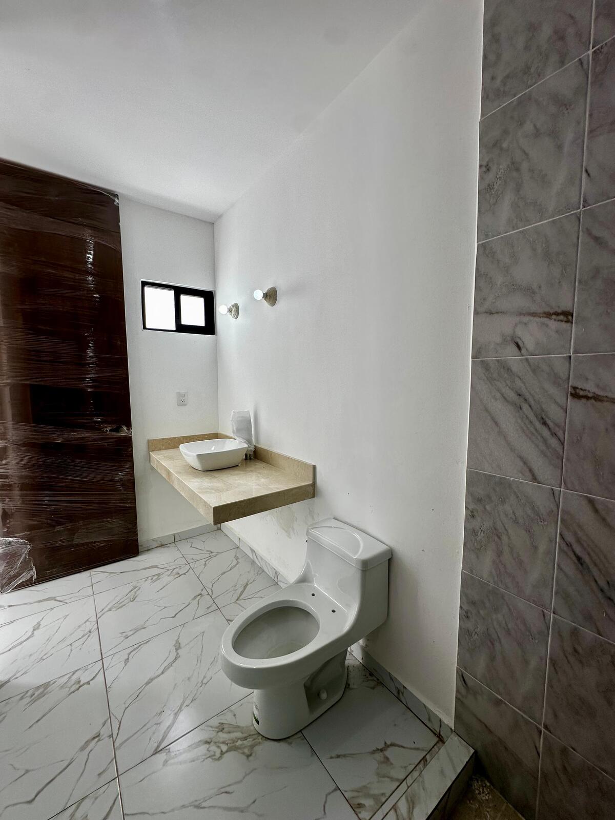 12 de 20: Baño Tercera Habitación