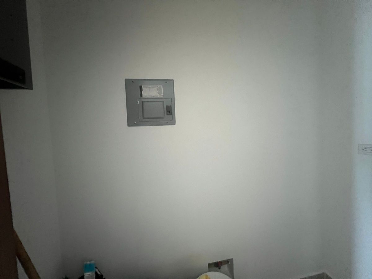 9 de 22: Área de cuarto de servicio