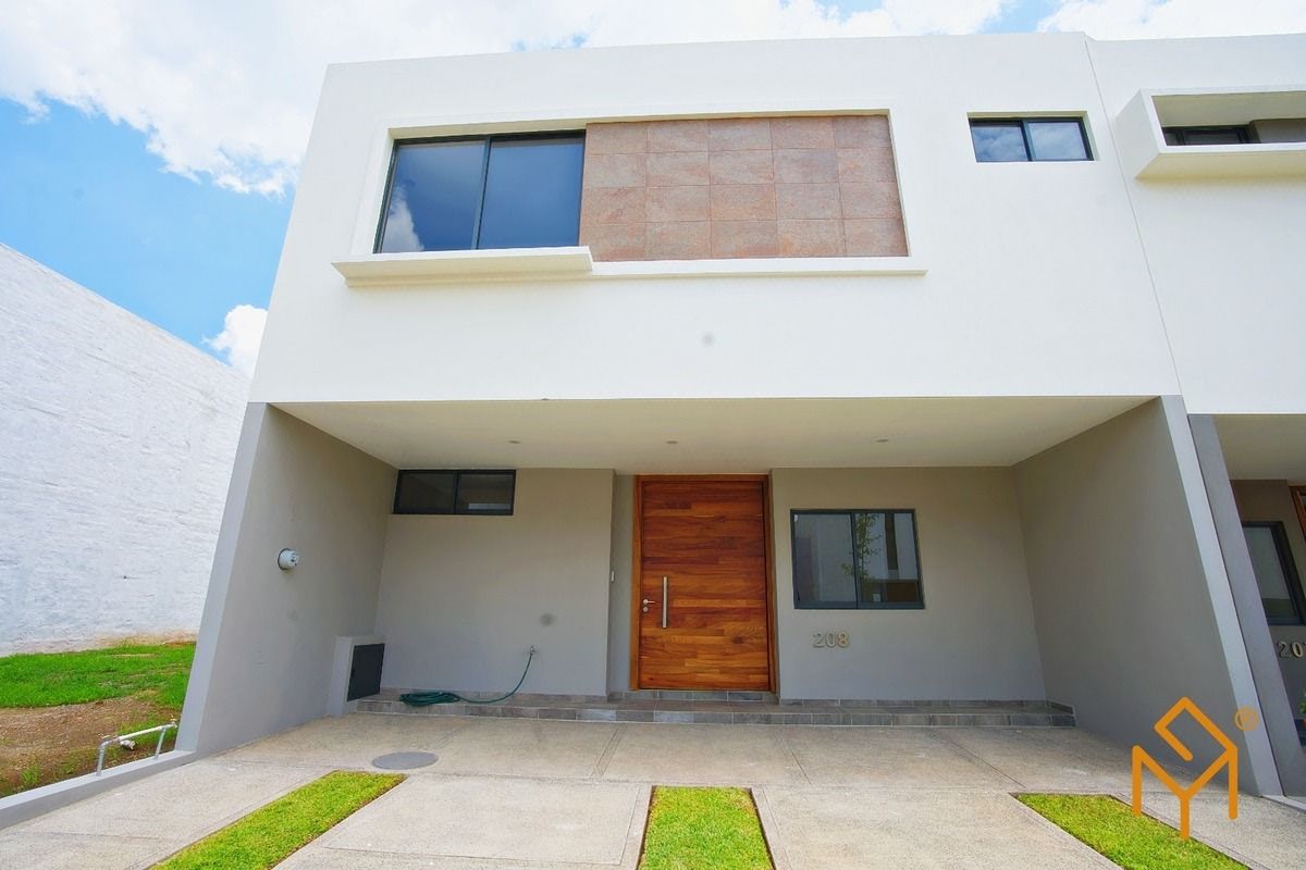 Casa en solares nueva