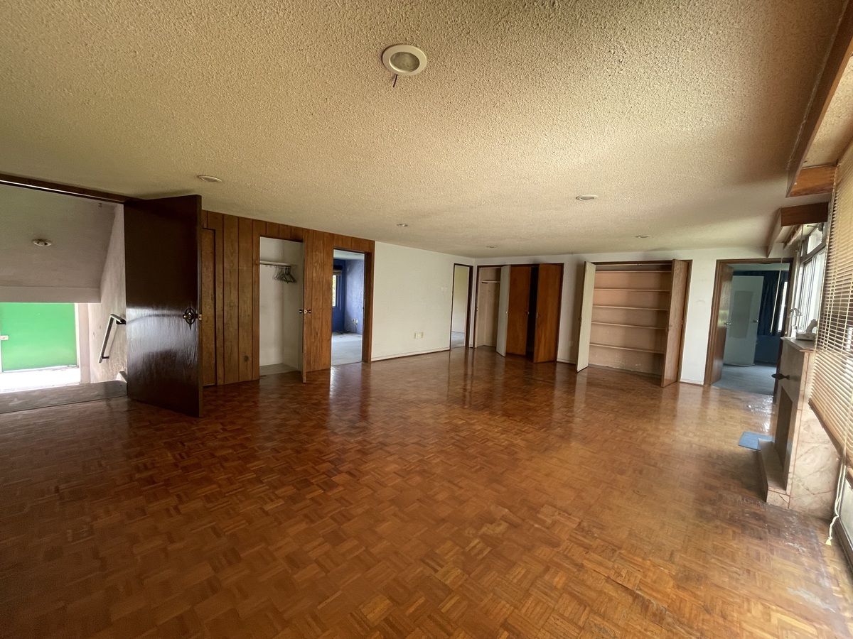 2 de 31: Área de sala comedor