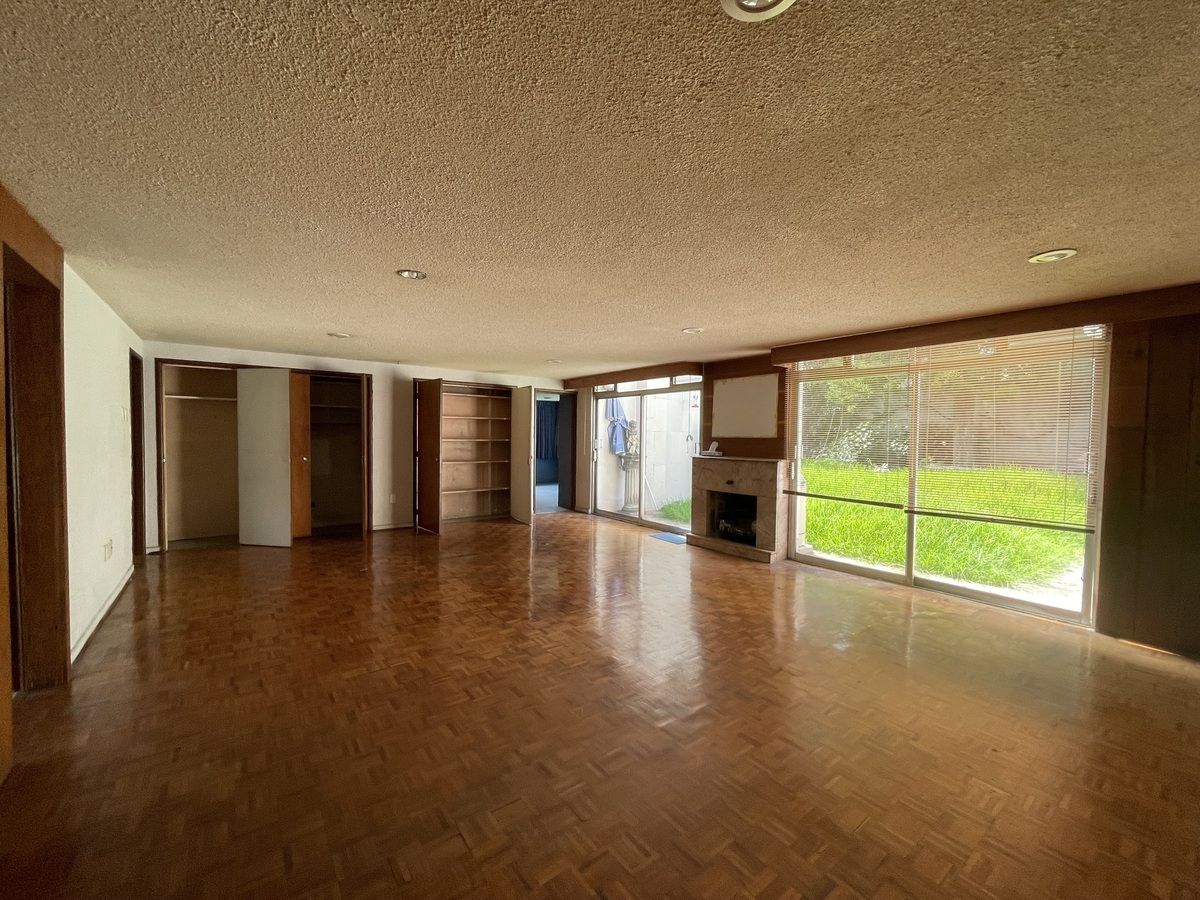 3 de 31: Área de sala comedor