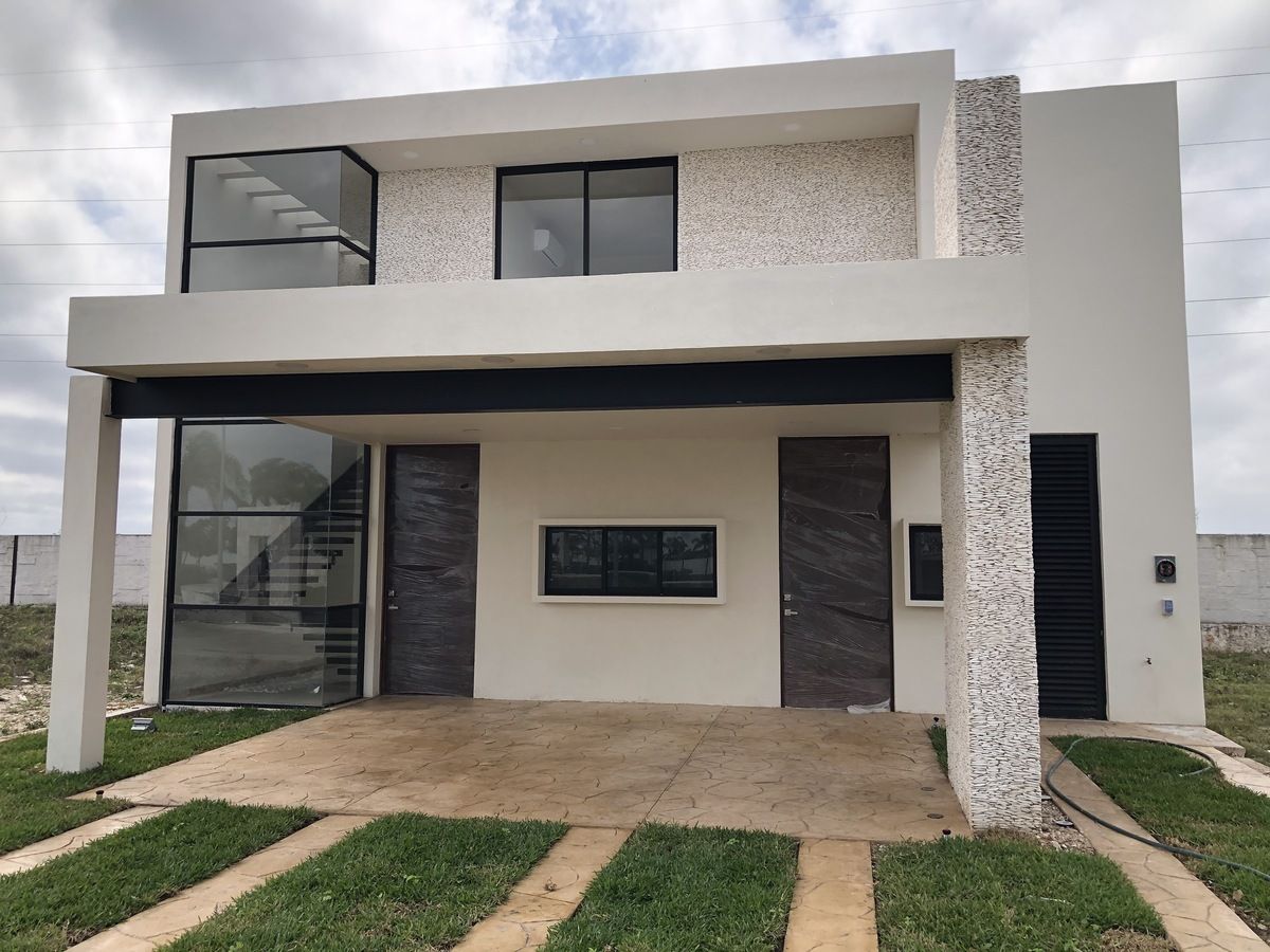 2 de 21: Fachada Frontal