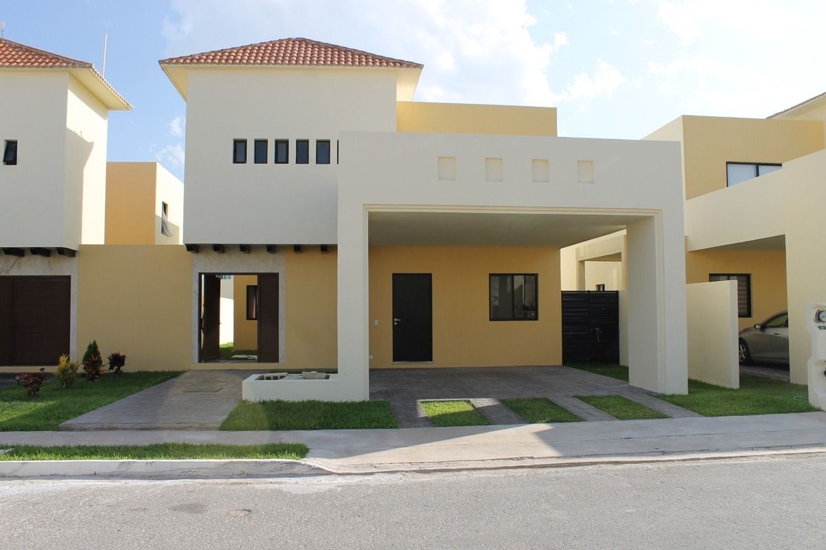 1 de 8: FACHADA PRINCIPAL