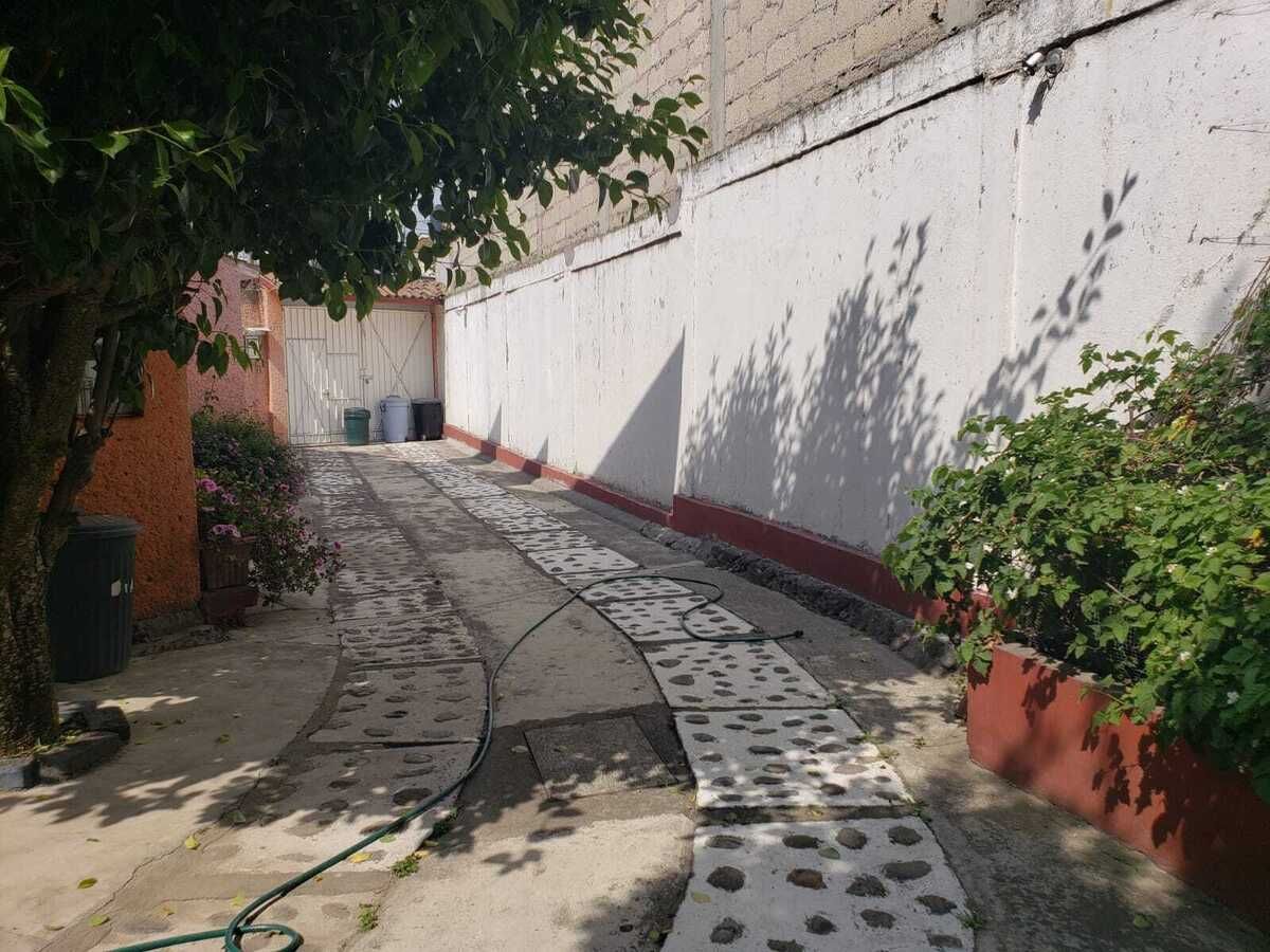 11 of 15: Estacionamiento 4 autos