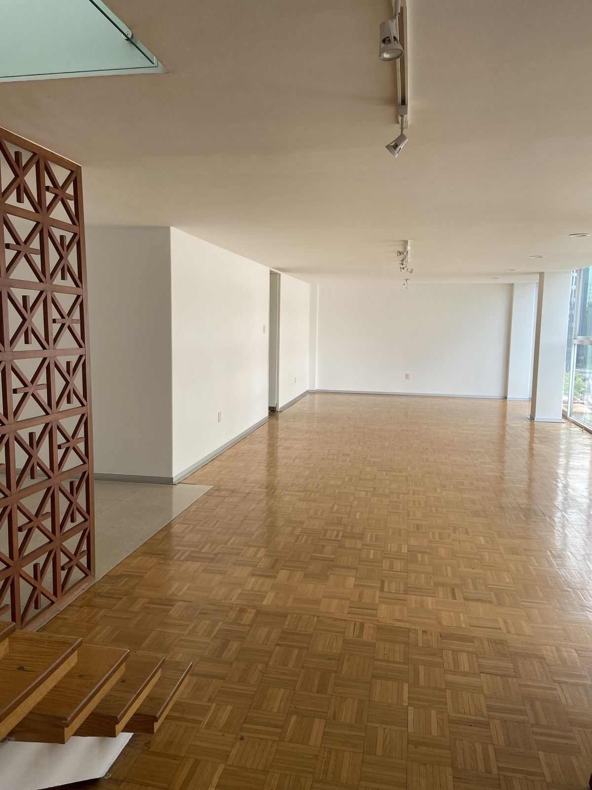 220, Luis Vives, Polanco, Polanco I Sección, 11510 con 3 Recámaras, 3 Baños, 420 Metros Cuadrados y 2 Puestos de Estacionamiento 220, Luis Vives, Polanco, Polanco I Sección, 11510 con 3 Recámaras, 3 Baños, 420 Metros Cuadrados y 2 Puestos de Estacionamiento