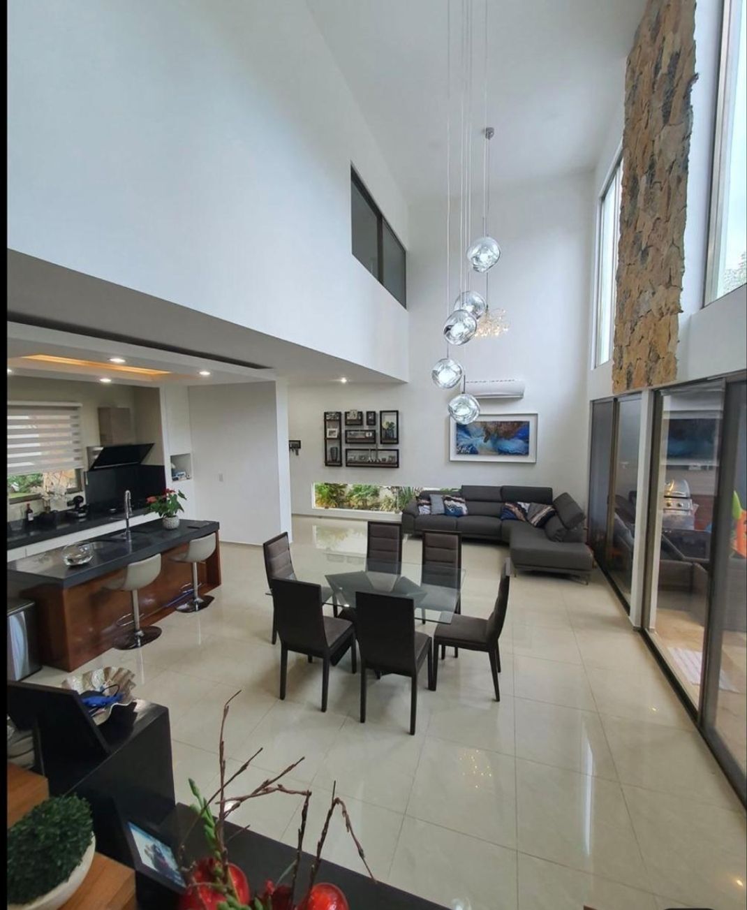 3 de 8: Sala comedor cocina