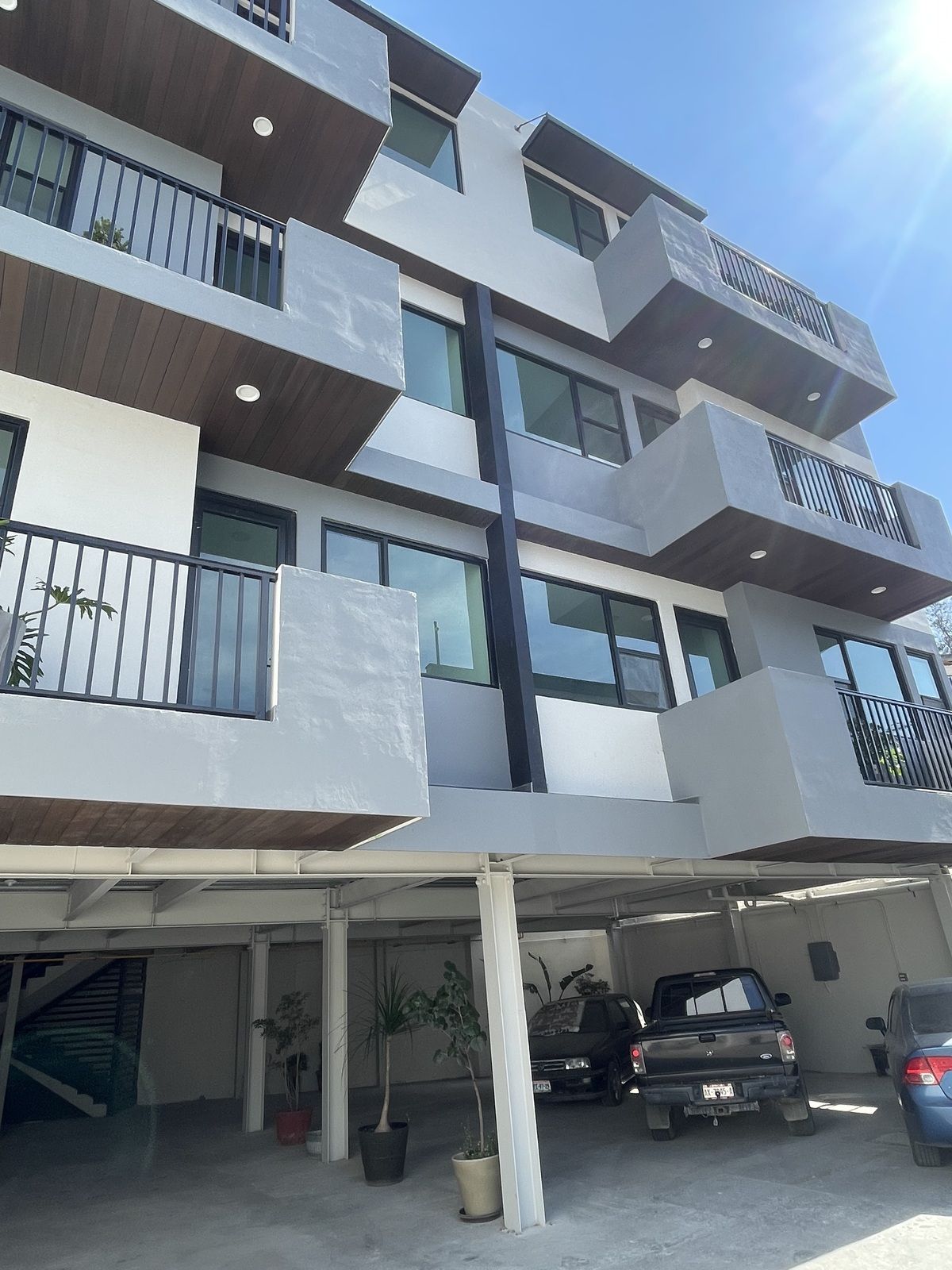 Alugue um apartamento seguro a minutos do portão SY, foto 1 de 10