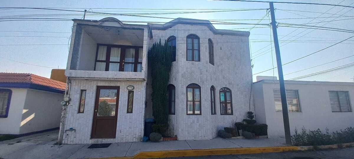 https://assets.easybroker.com/property_images/4654826/78437721/EB-QW4826.jpeg?version=1722905461