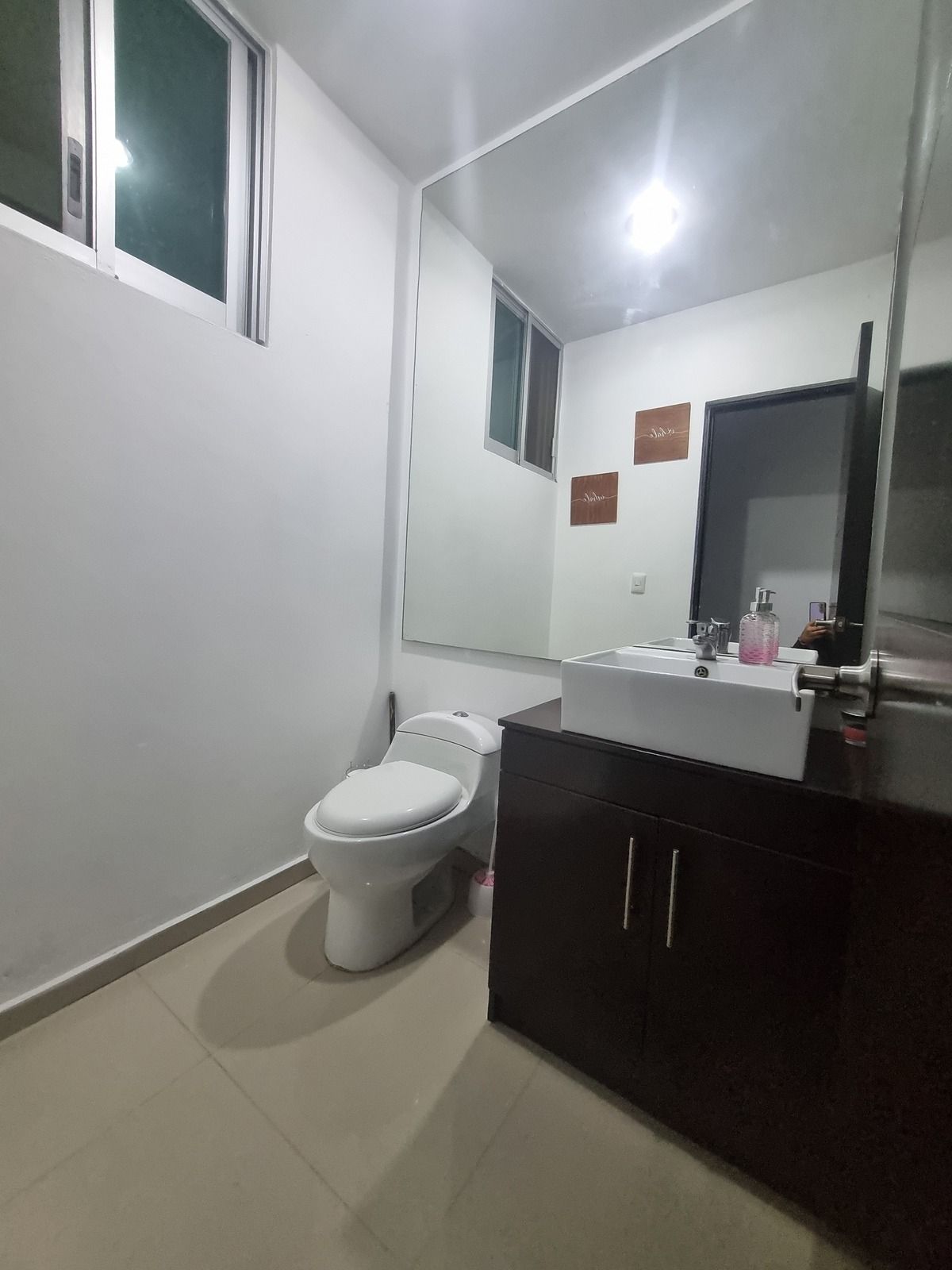 BAÑO DE VISITAS