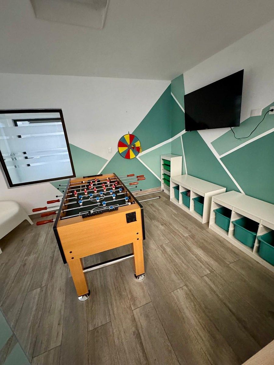 25 de 27: AREA NINOS