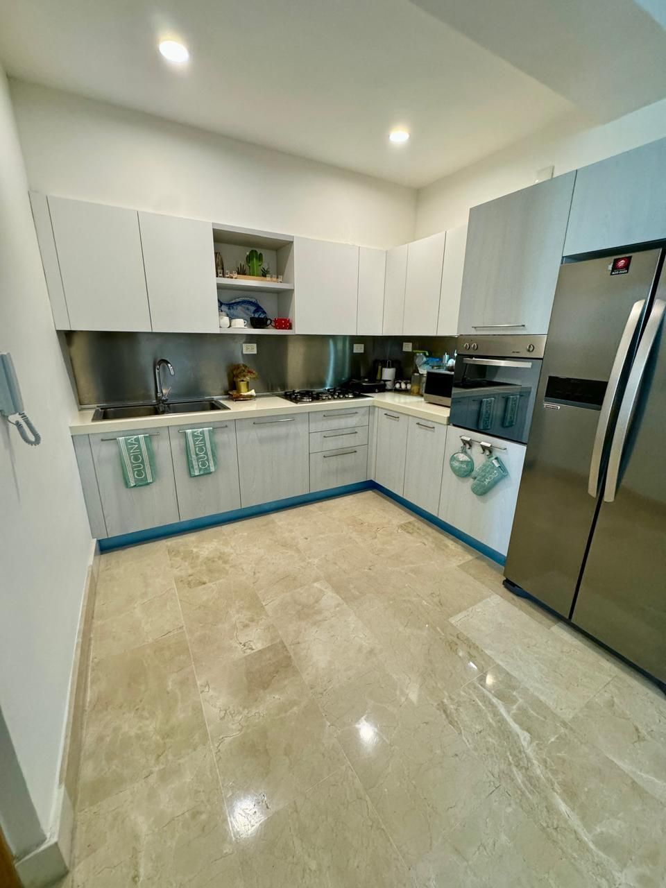 4 de 27: COCINA ABIERTA