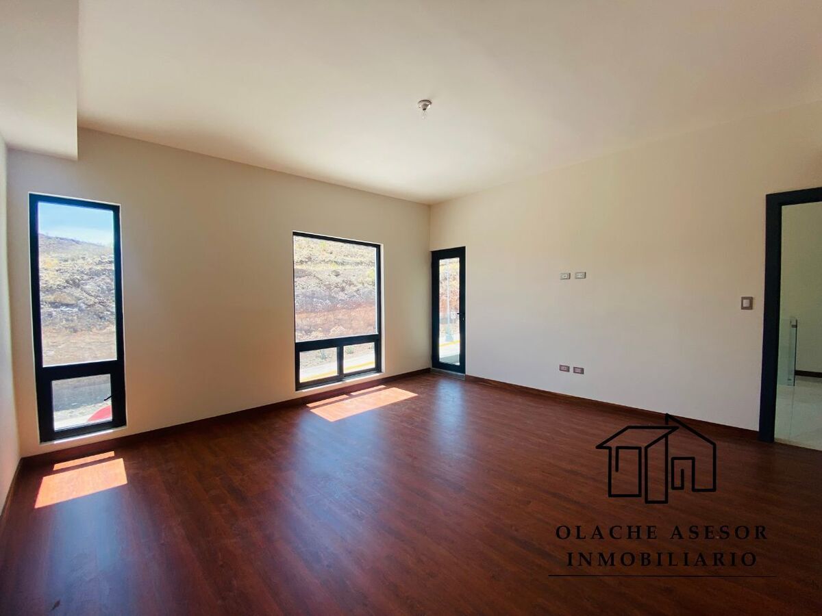 14 of 23: RECAMARA PRINCIPAL