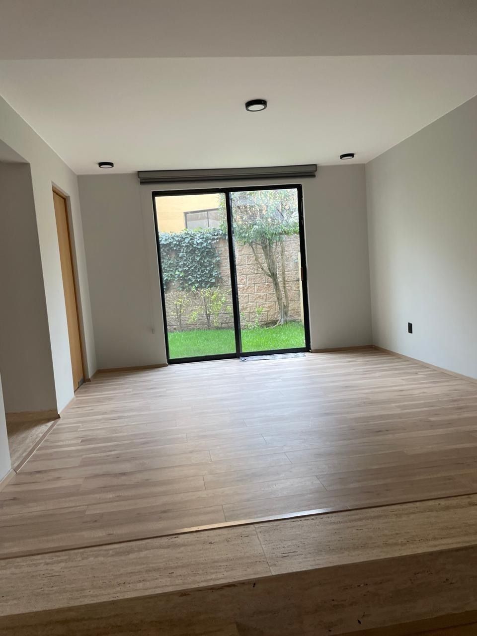 1 de 18: Sala comedor