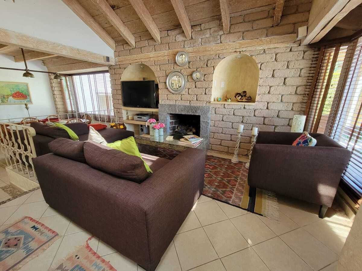 Casa en venta Amueblada en el centro del Pueblo de ValledeBravo - Imagen 2