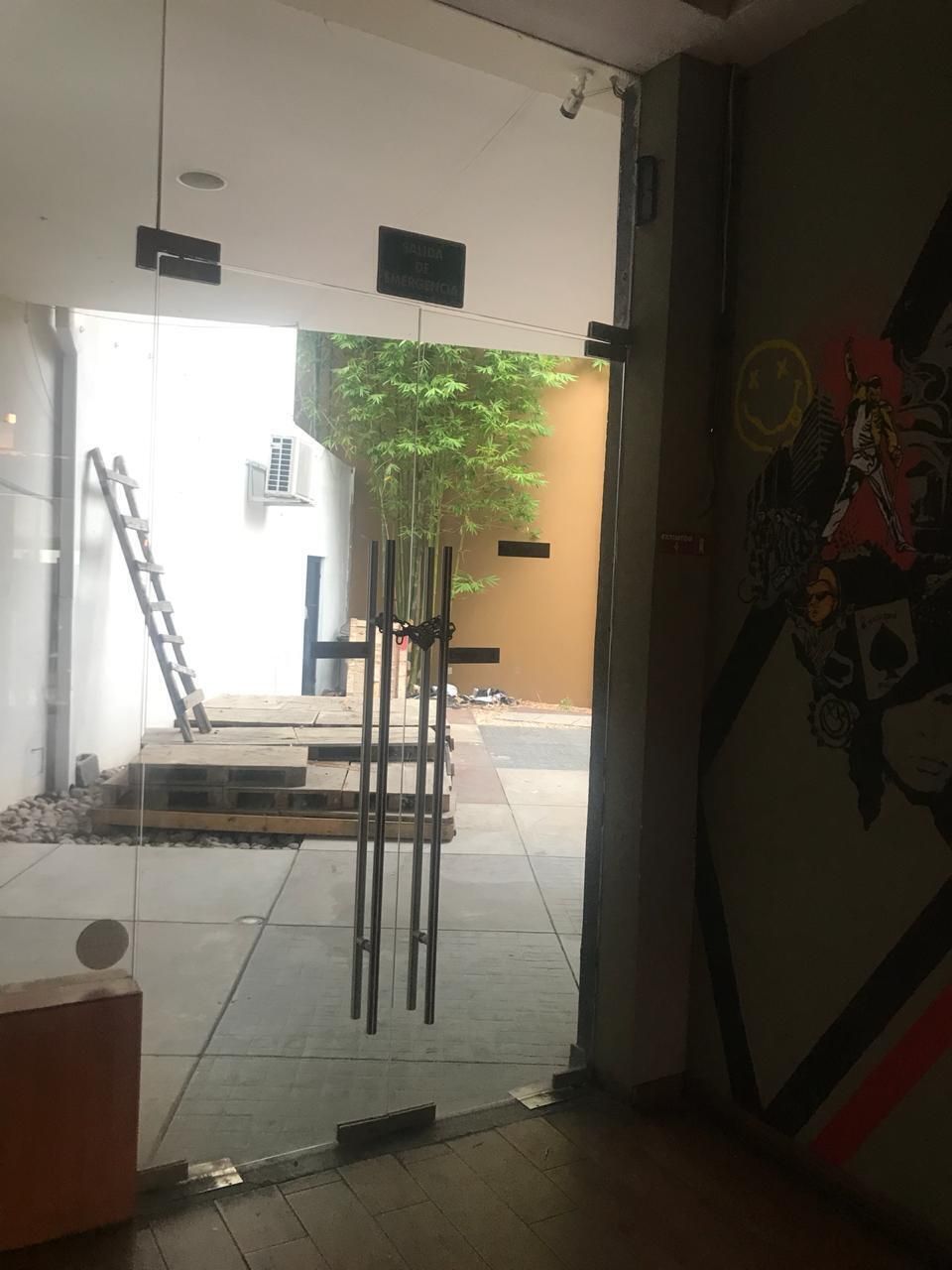 4 of 8