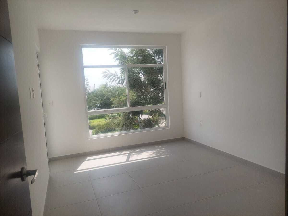 12 of 23: Rec principal