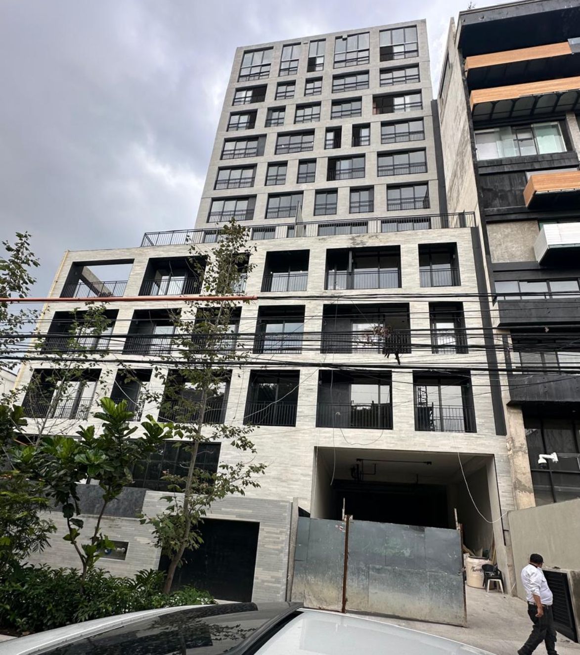 1 de 14: Fachada torre