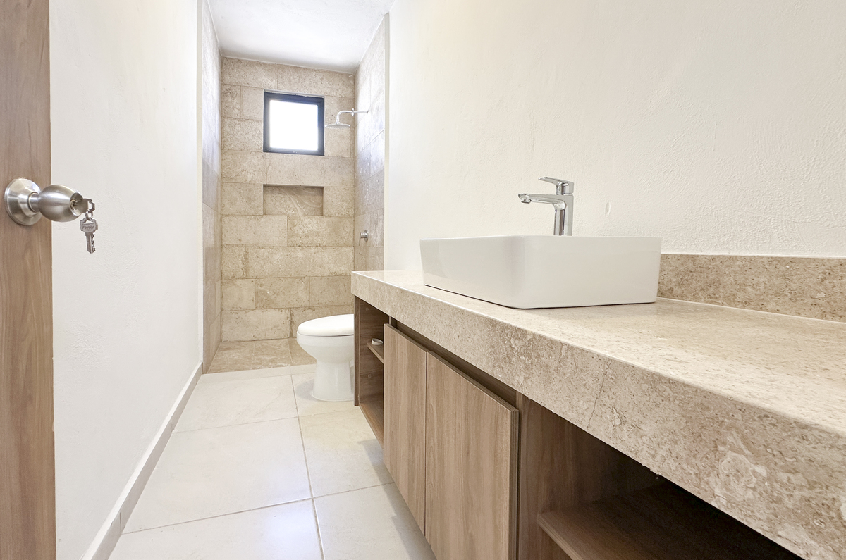 15 de 16: Baño Habitación Principal