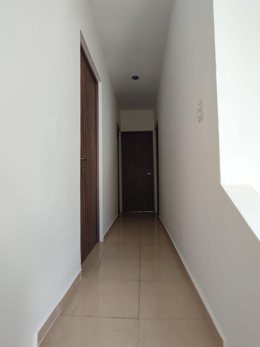 House in Tixcacal Opichen, Mérida, photo 18 of 37