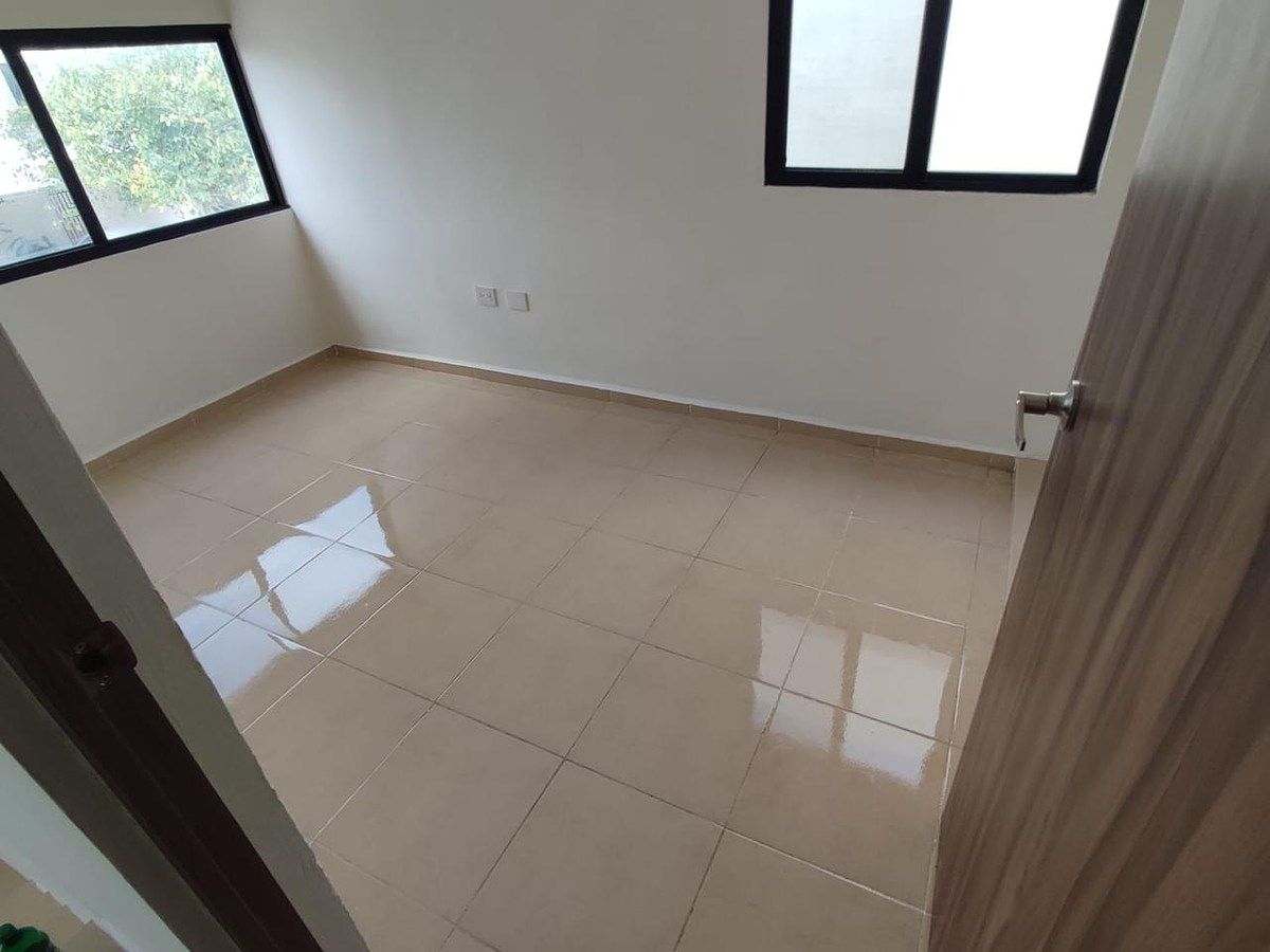 House in Tixcacal Opichen, Mérida, photo 20 of 37