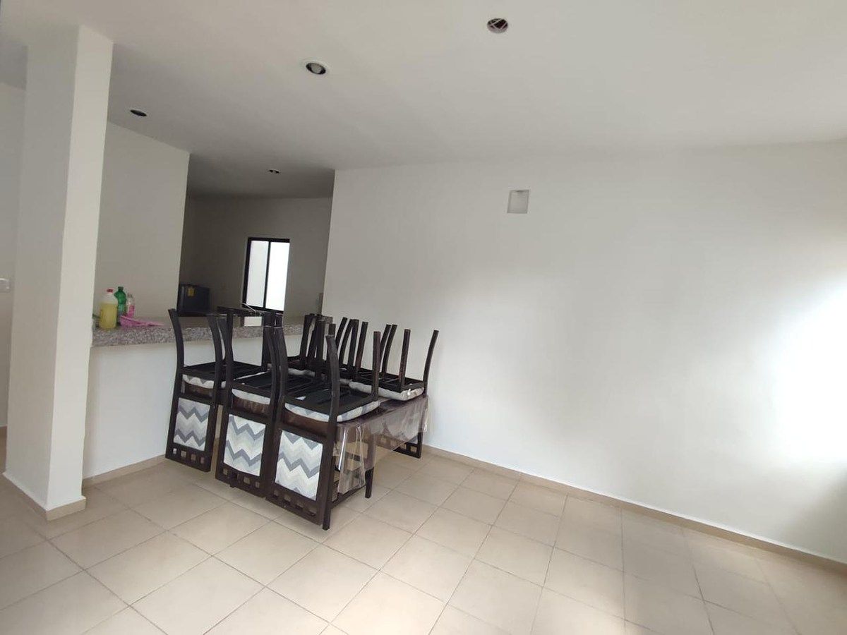 House in Tixcacal Opichen, Mérida, photo 28 of 37