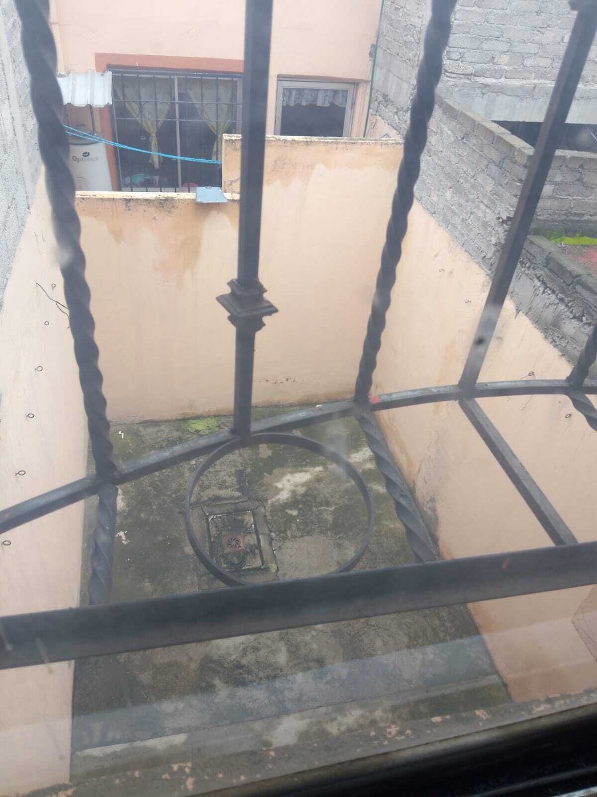 3 de 15: PATIO TRASERO