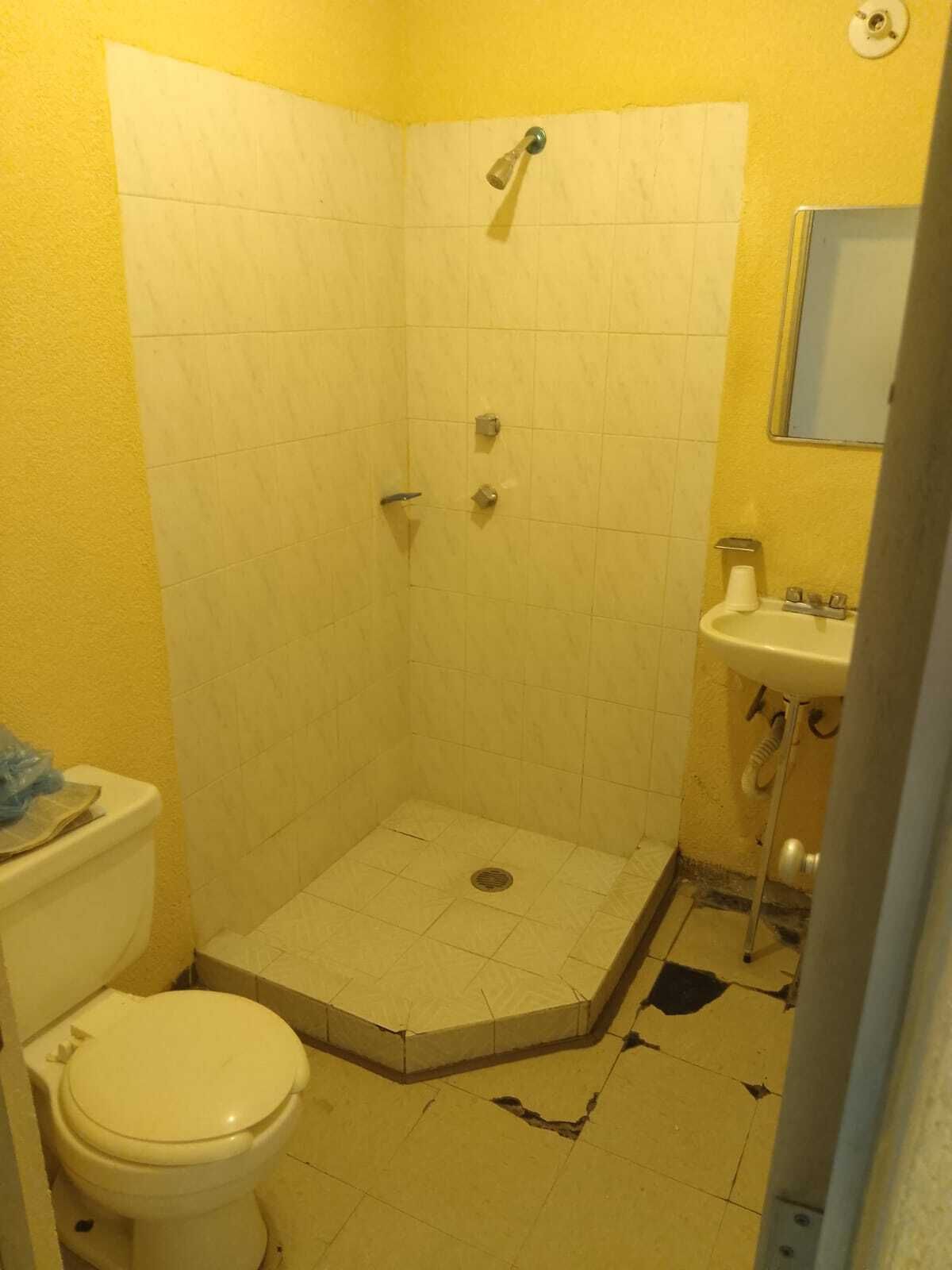 6 de 15: BAÑO COMPLETO
