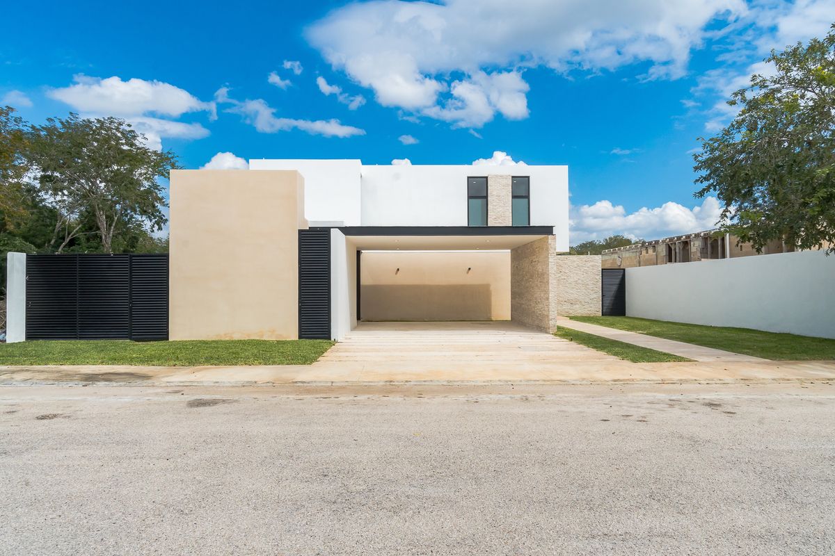 3 de 44: Fachada Frontal