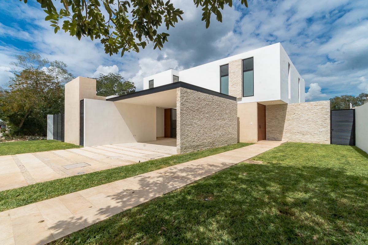 2 de 44: Fachada Frontal