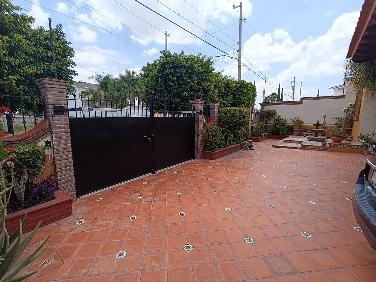 3 de 23