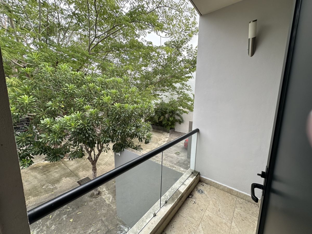 28 of 28: BALCON HAB SECUNDARIA