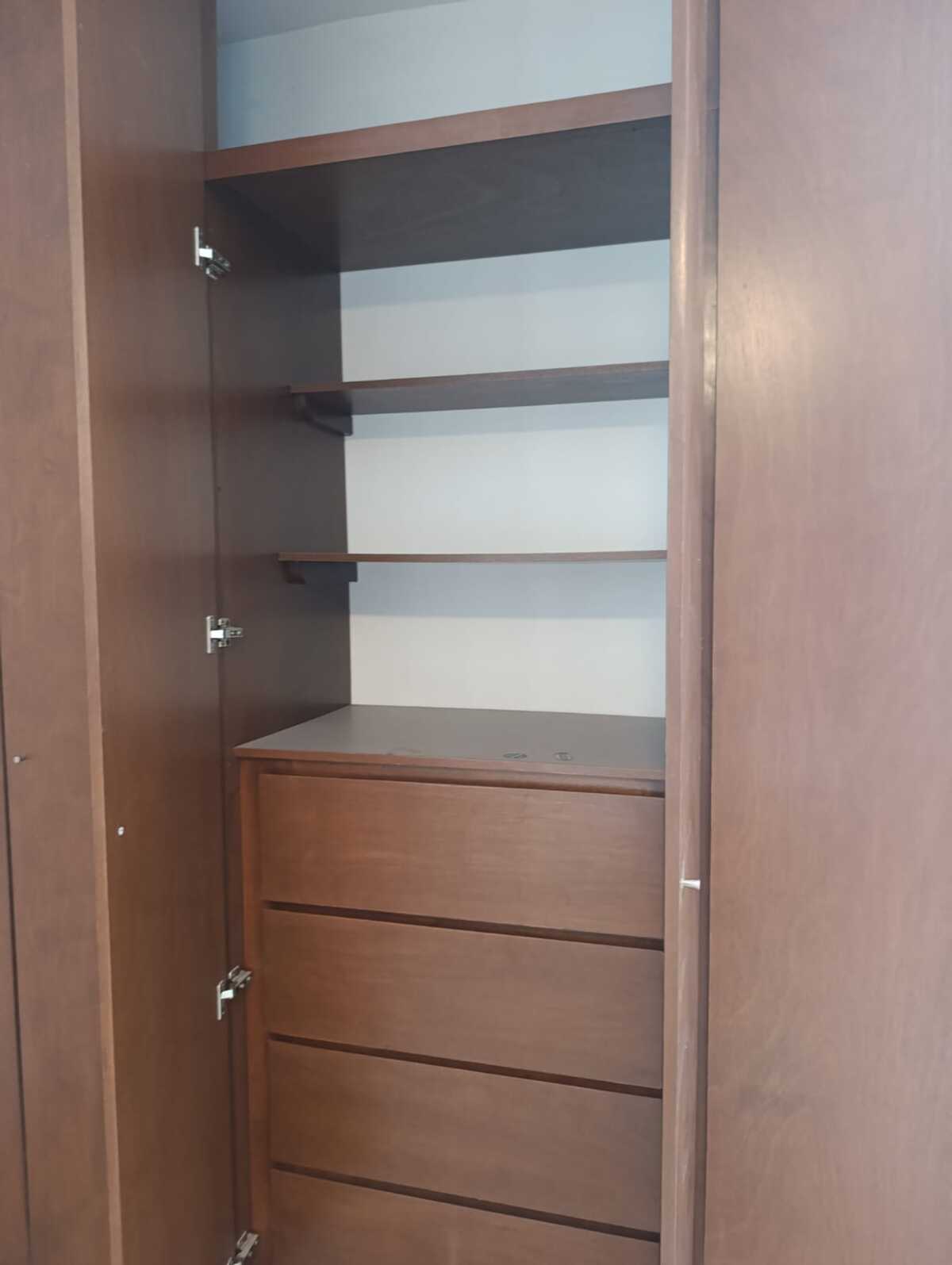 15 de 19: RECAMARA CON CLOSET DE PARED