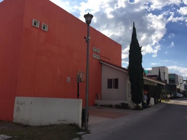 3 de 23