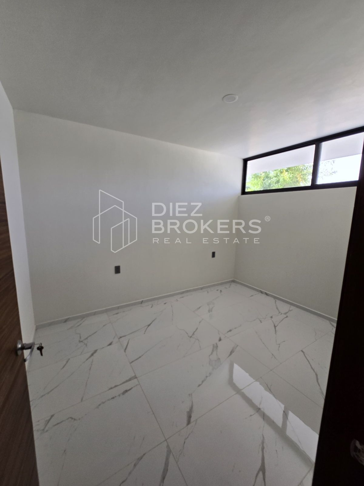 Casa en Venta - Coto Bizantino, Valle Imperial, Zapopan. - foto 4