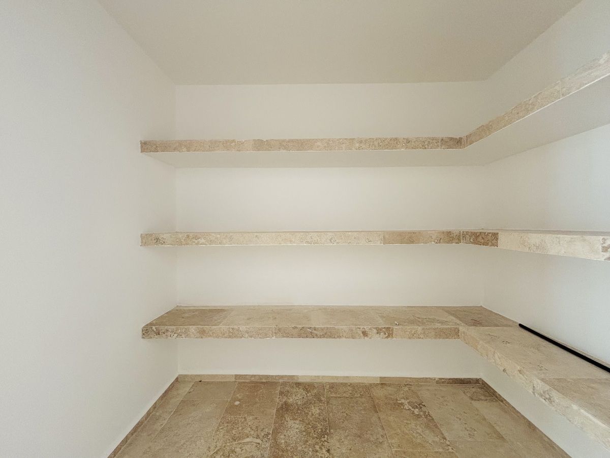 10 de 46: ALACENA COCINA