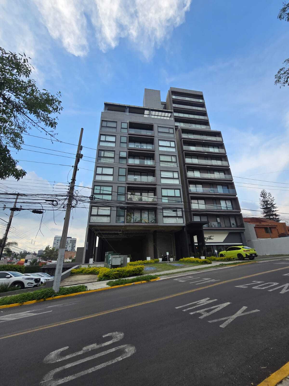 1 of 12: EDIFICIO