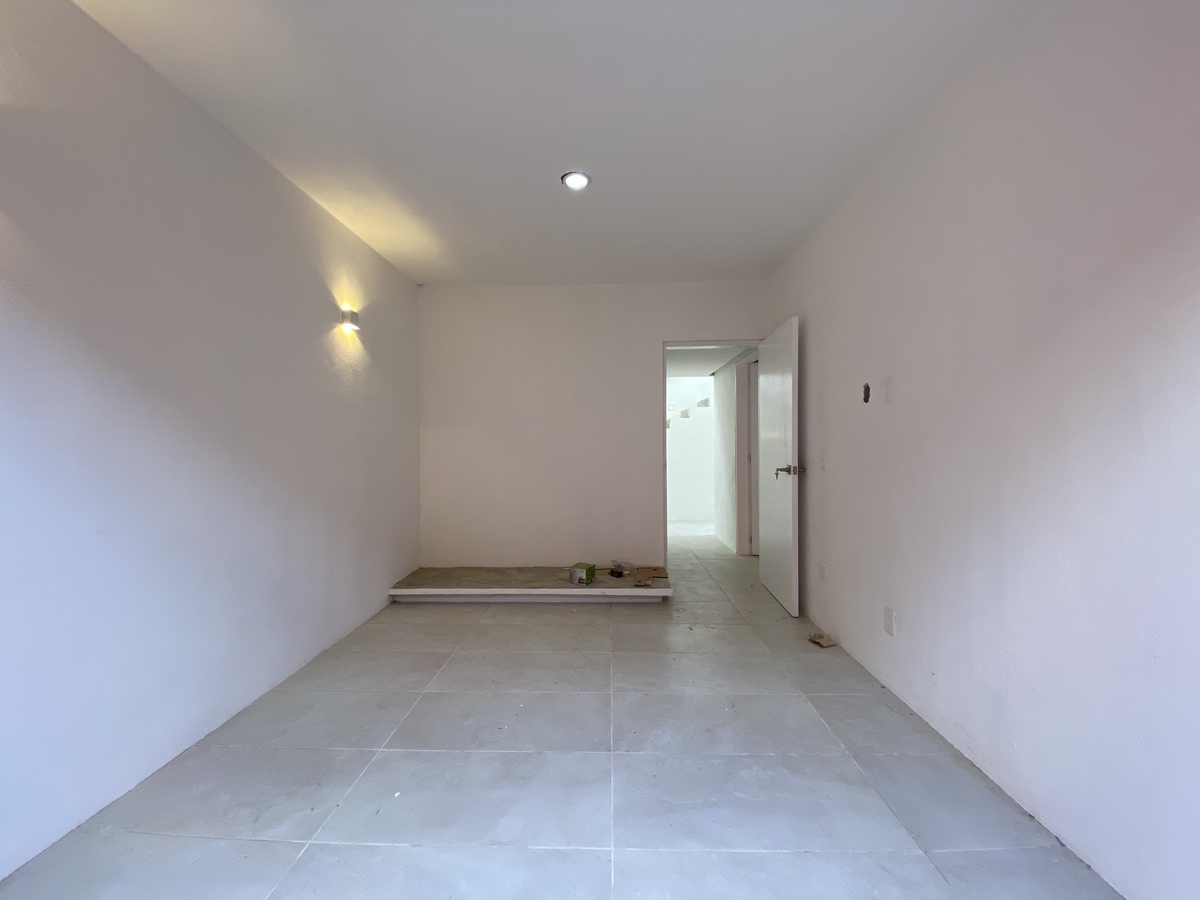 12 of 21: Recámara 2