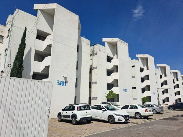 https://assets.easybroker.com/property_images/4676790/78889664/EB-QY6790.png?version=1723755400